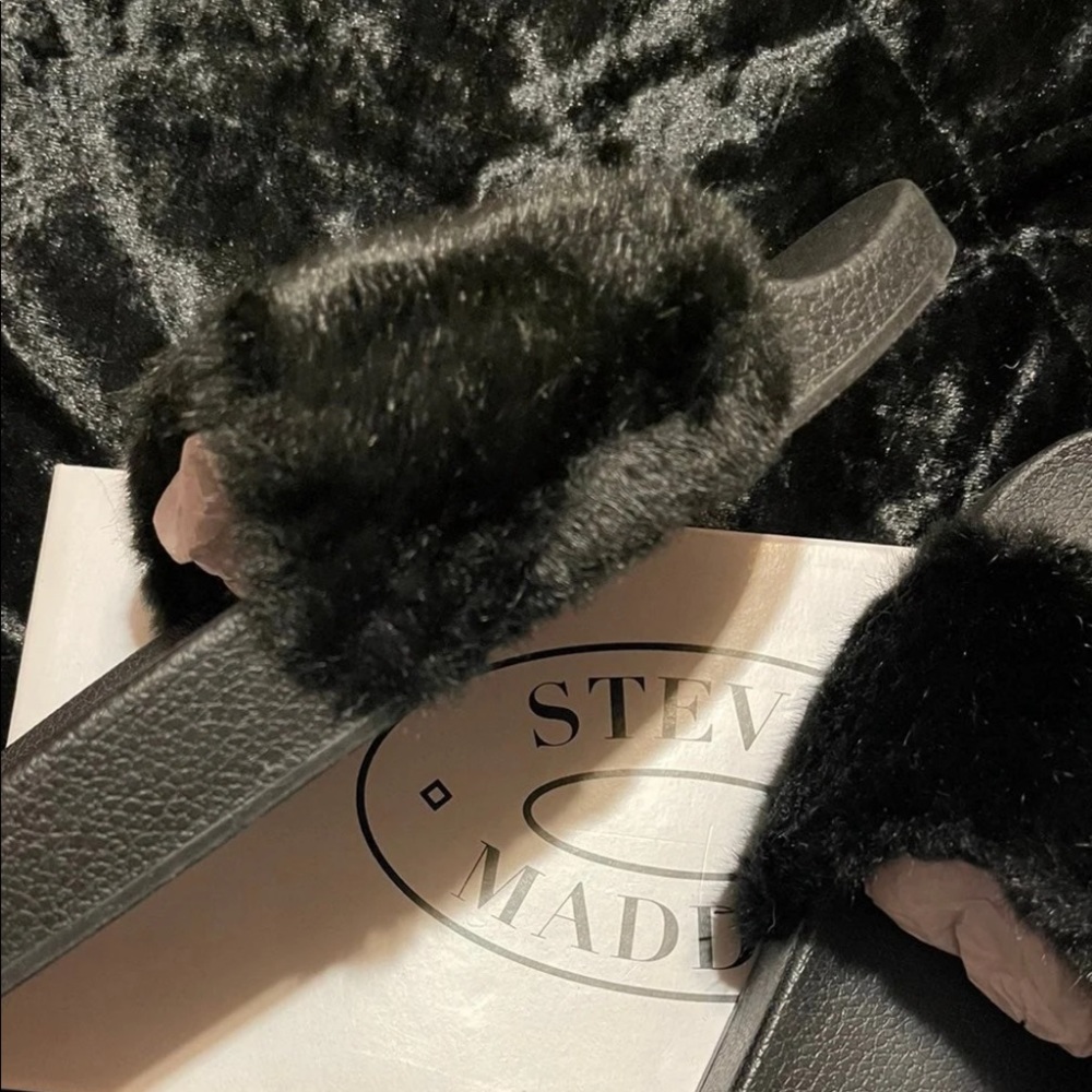 Steve Madden Fur Slides sz 9 - Picture 2 of 5
